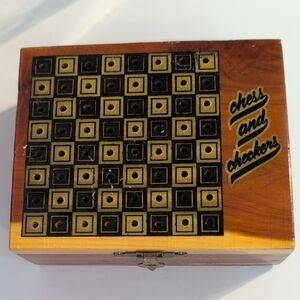 Vintage Chess Checkers Game Set‎ Wooden Box Wisconsin